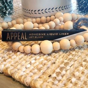 {appeal} adhesive liquid liner